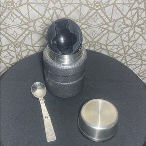 Thermos Steel Vacuumware 16 oz Food Jar: